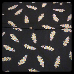 Maxi Skirt with feathers